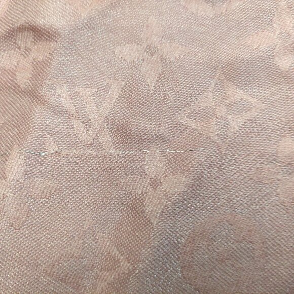 LOUIS VUITTON LV Vintage Iridescent Blush Pink Silk Wool Scarf Shawl Wrap - Picture 9 of 11